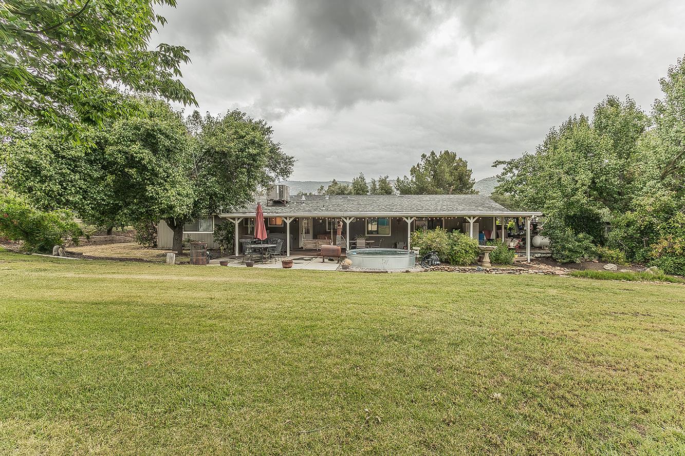 29545 Oak Meadow Rd, Tollhouse, CA 93667