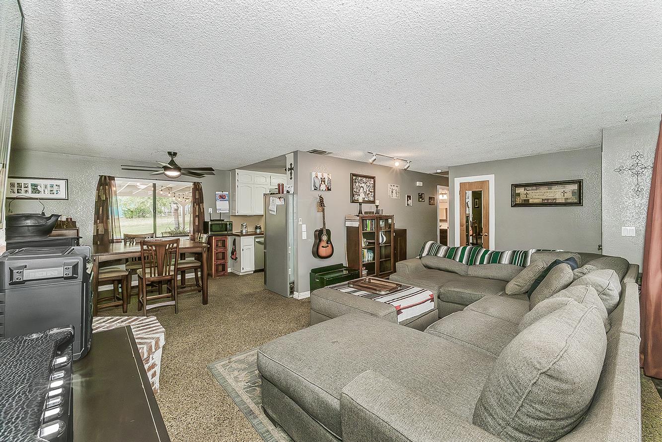 29545 Oak Meadow Rd, Tollhouse, CA 93667
