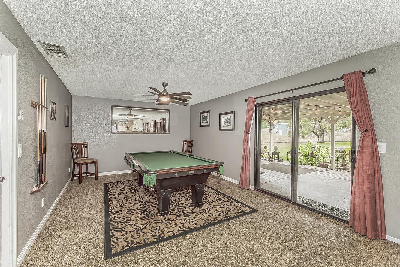 29545 Oak Meadow Rd, Tollhouse, CA 93667