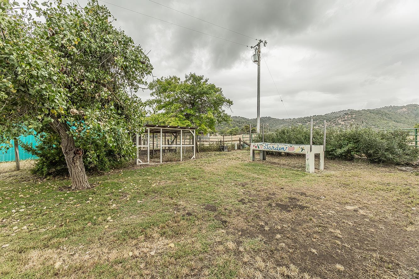29545 Oak Meadow Rd, Tollhouse, CA 93667