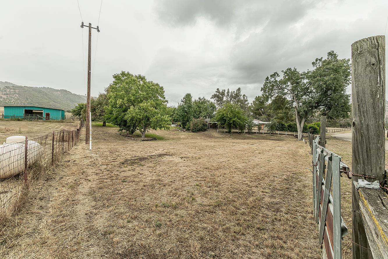29545 Oak Meadow Rd, Tollhouse, CA 93667