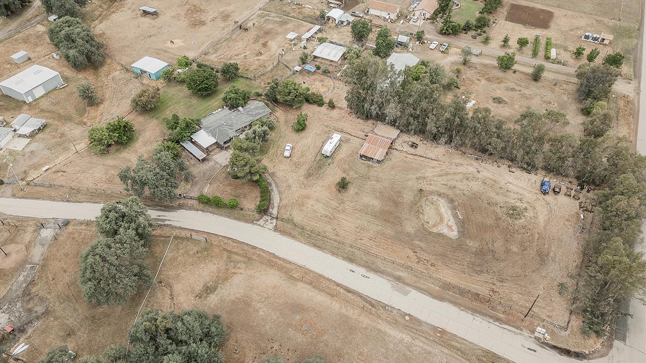 29545 Oak Meadow Rd, Tollhouse, CA 93667