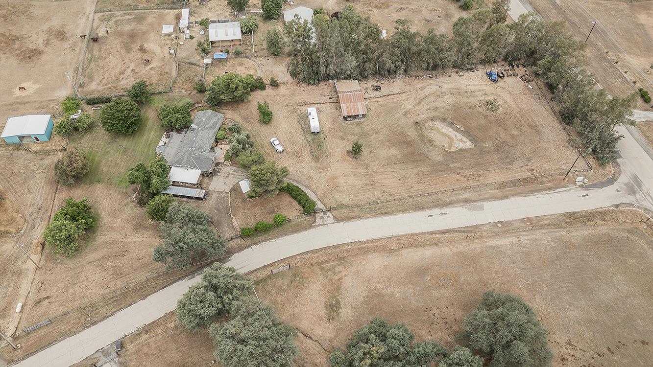 29545 Oak Meadow Rd, Tollhouse, CA 93667