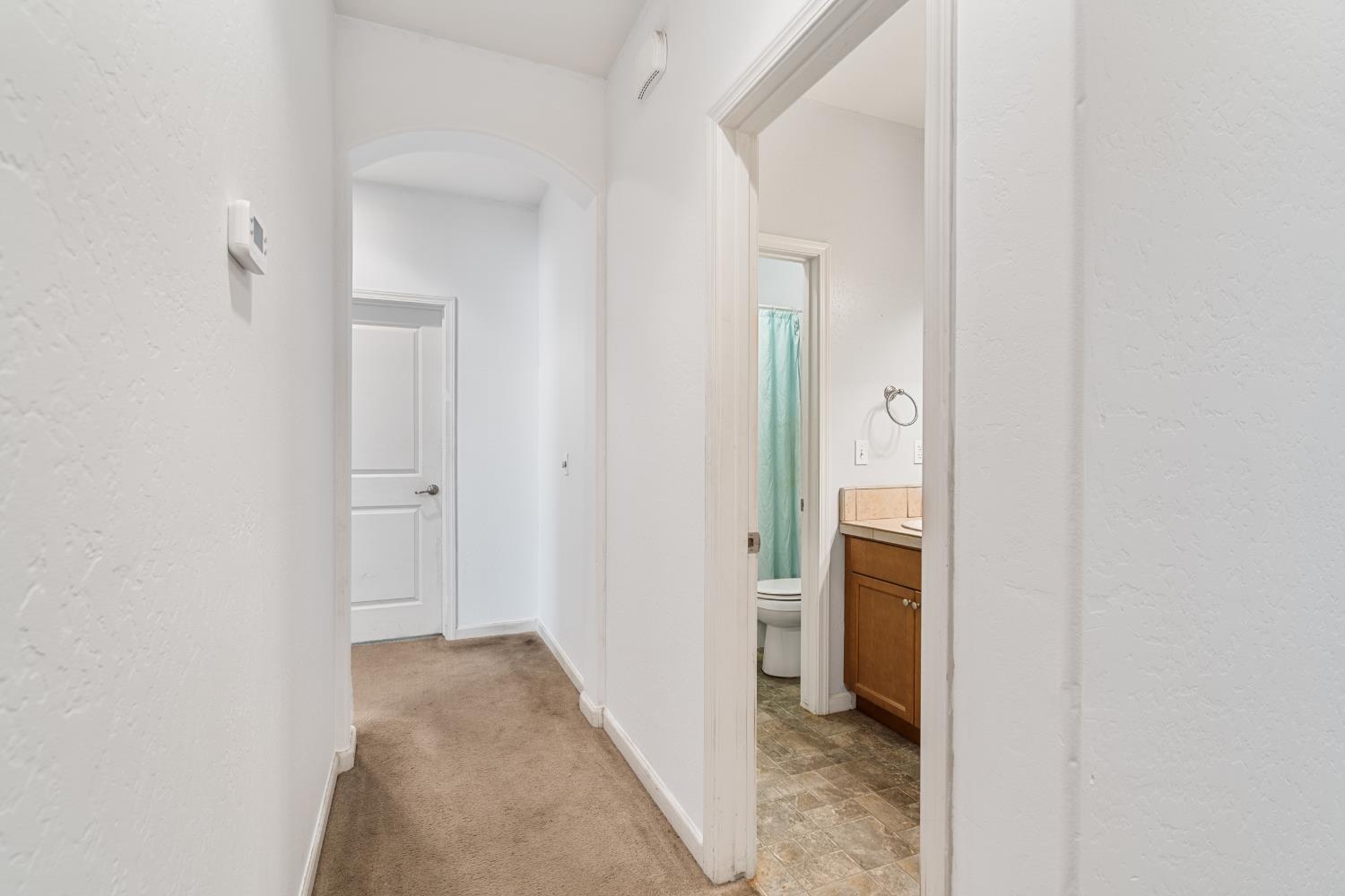 6503 W Perez Ave, Visalia, CA 93291