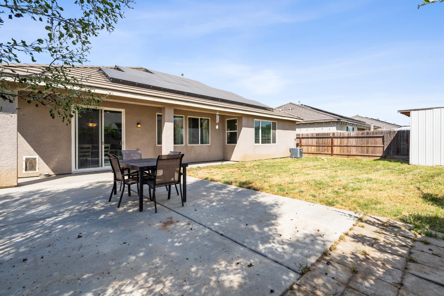 6503 W Perez Ave, Visalia, CA 93291