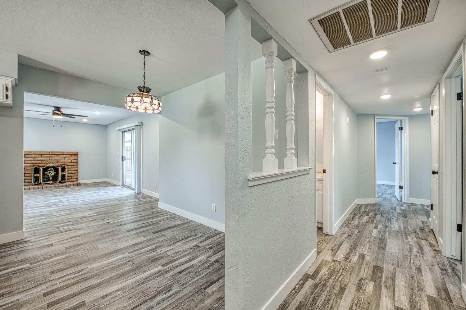 1110 W Bedford Ave, Fresno, CA 93711