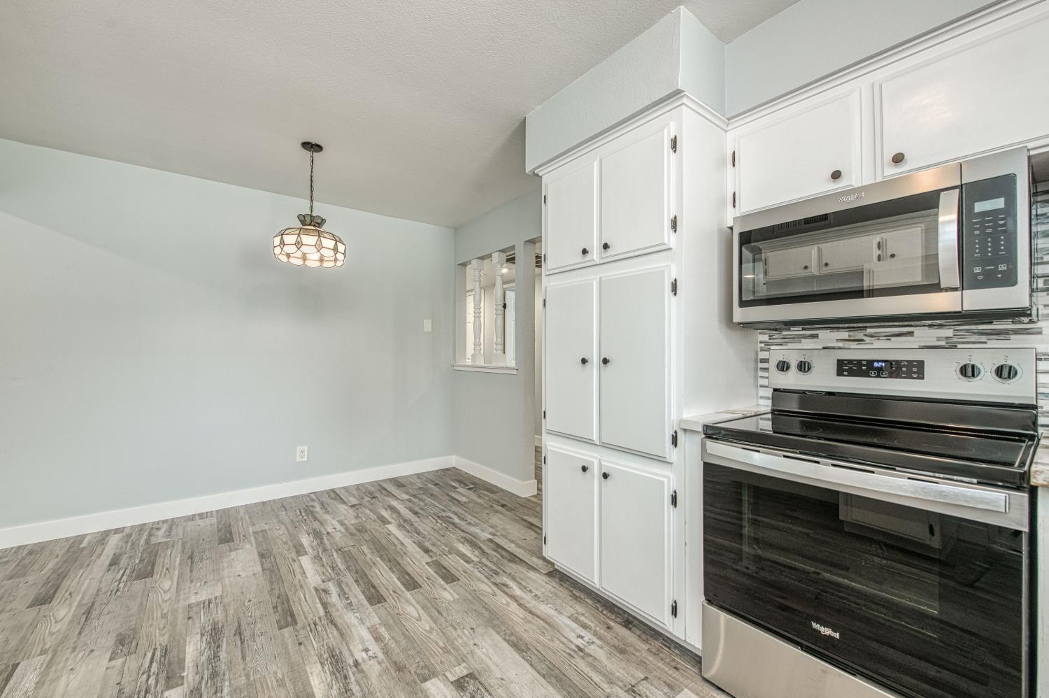 1110 W Bedford Ave, Fresno, CA 93711