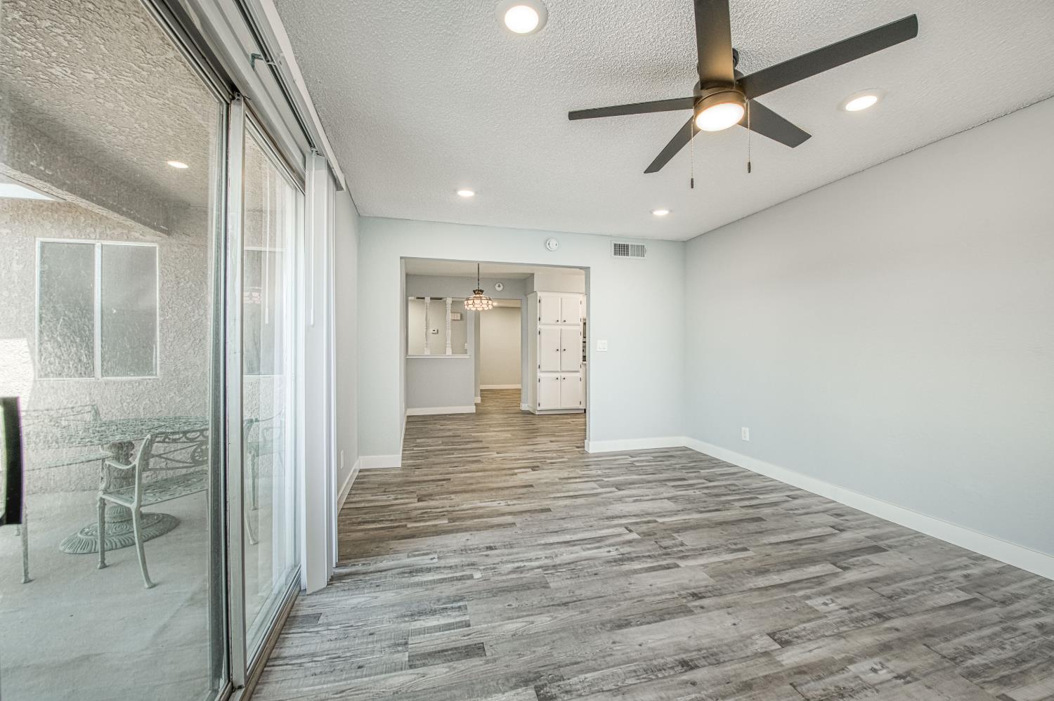 1110 W Bedford Ave, Fresno, CA 93711