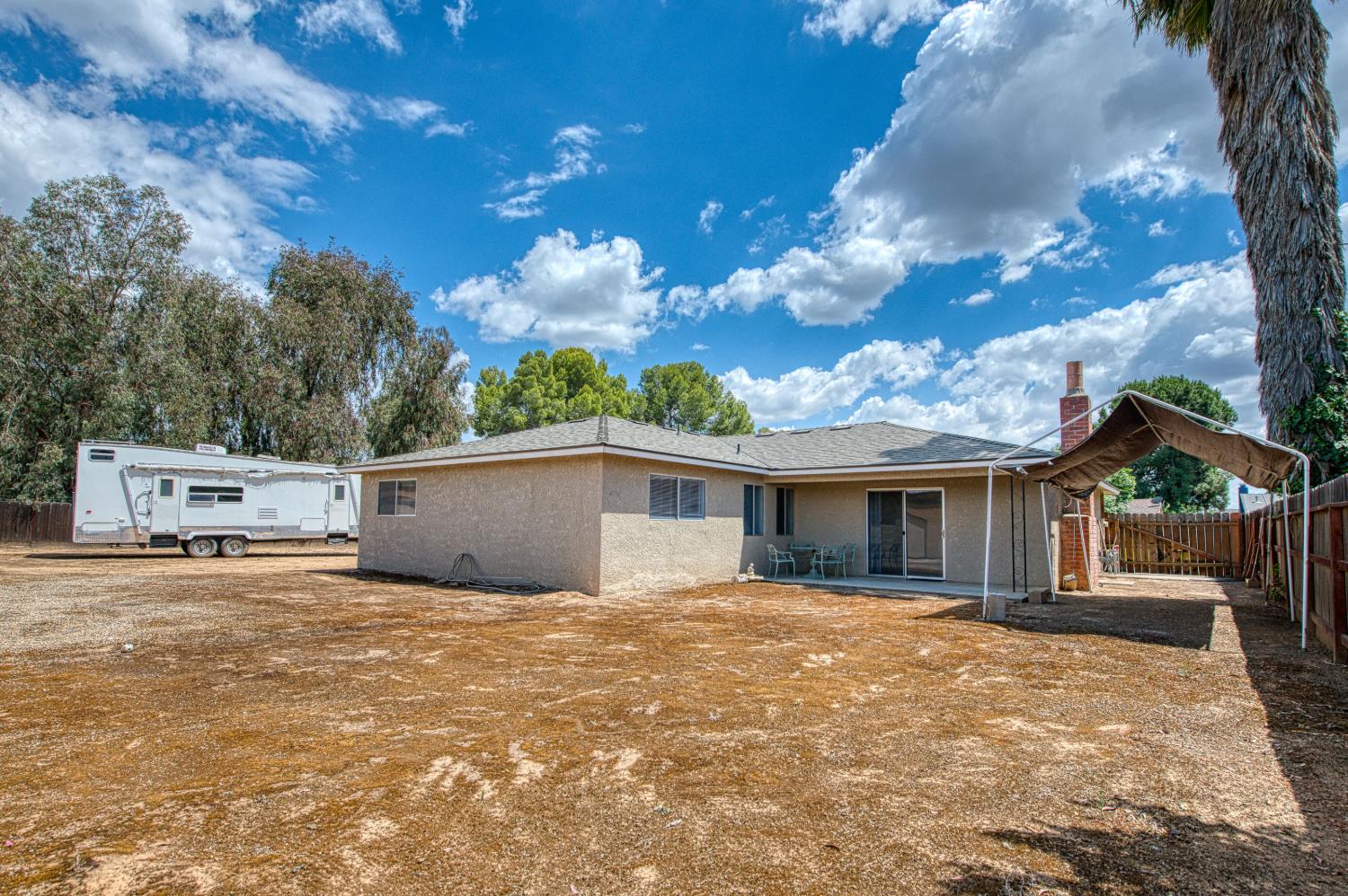 1110 W Bedford Ave, Fresno, CA 93711