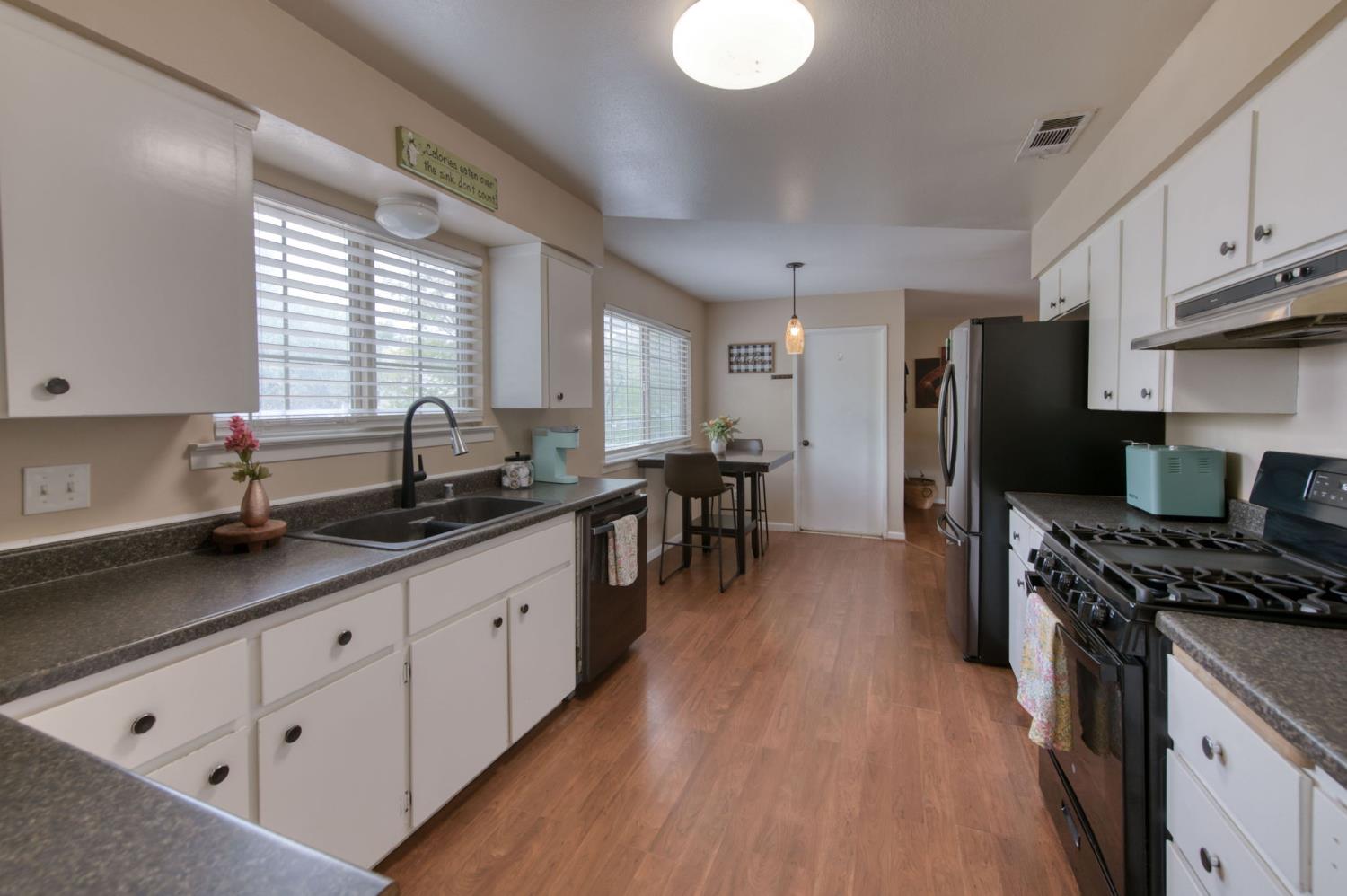 36458 Sparta Ave., Madera, CA 93636