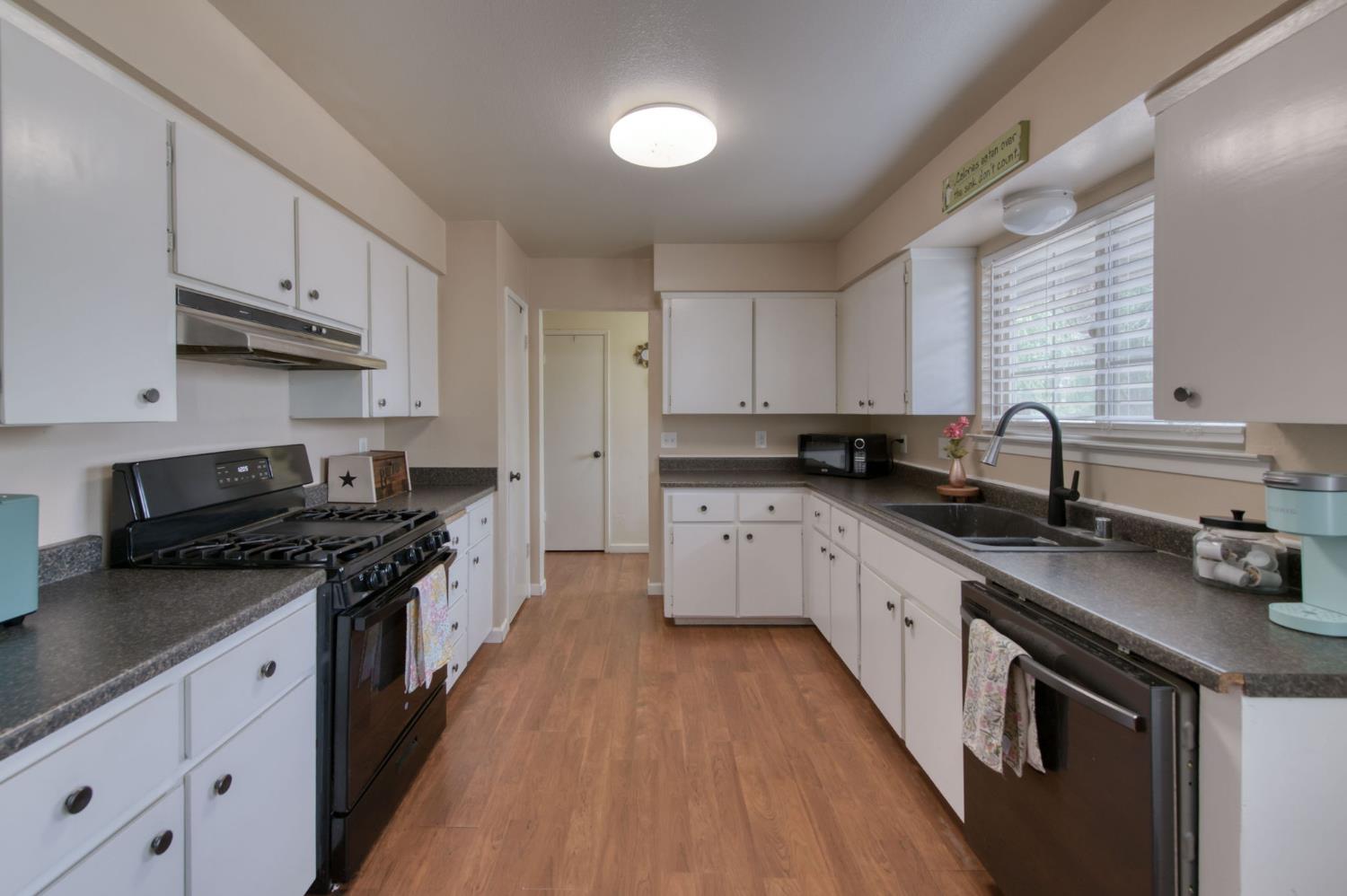 36458 Sparta Ave., Madera, CA 93636