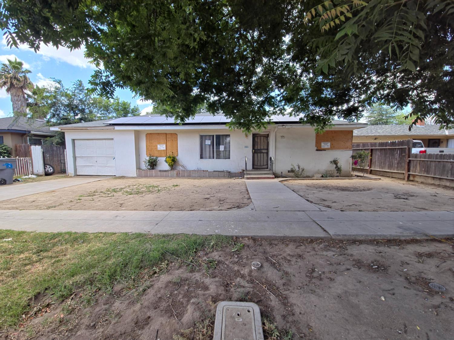 2925 N 2nd St, Fresno, CA 93703