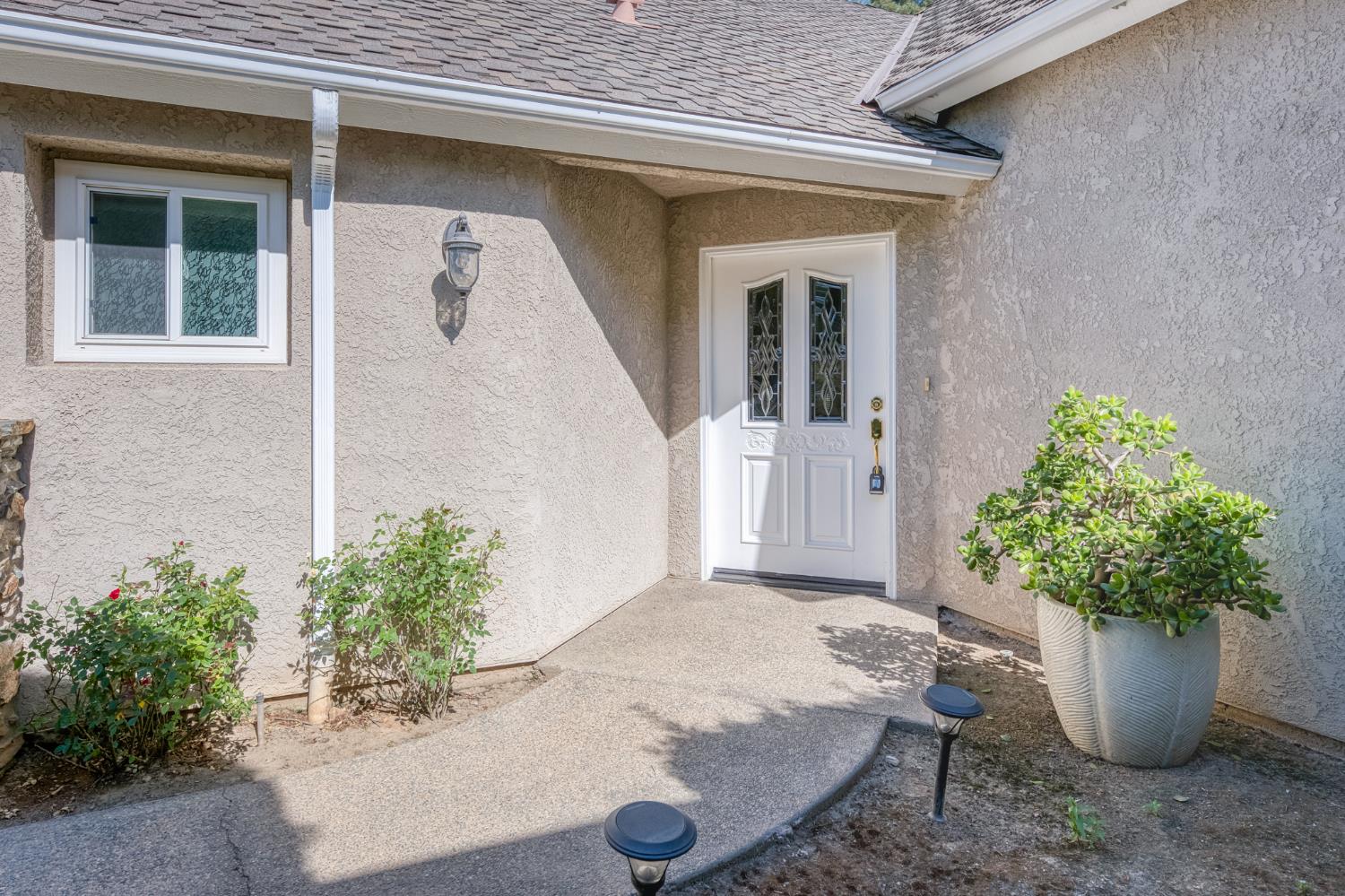 2997 W Silverhill Ln, Fresno, CA 93711