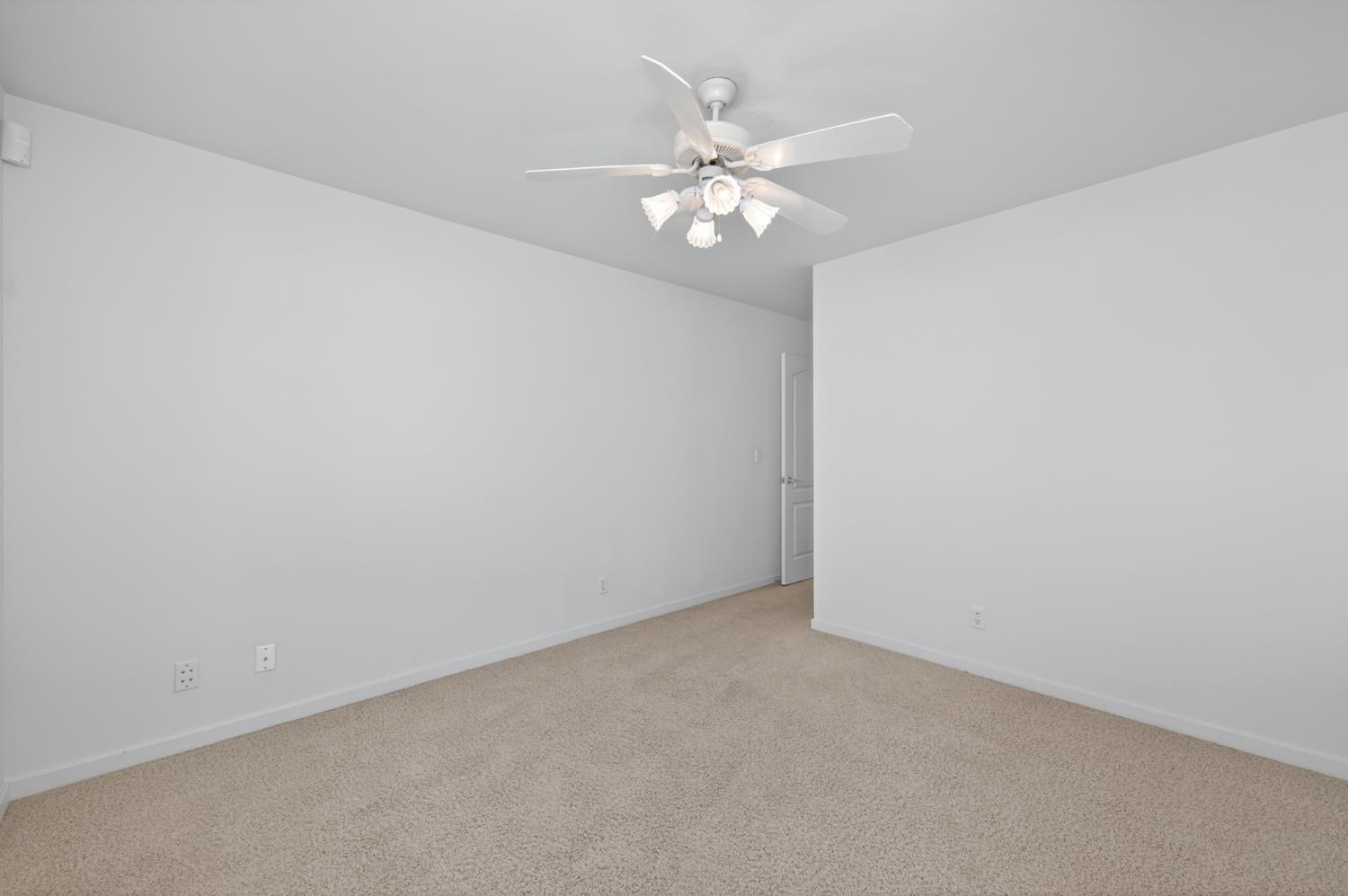 2997 W Silverhill Ln, Fresno, CA 93711