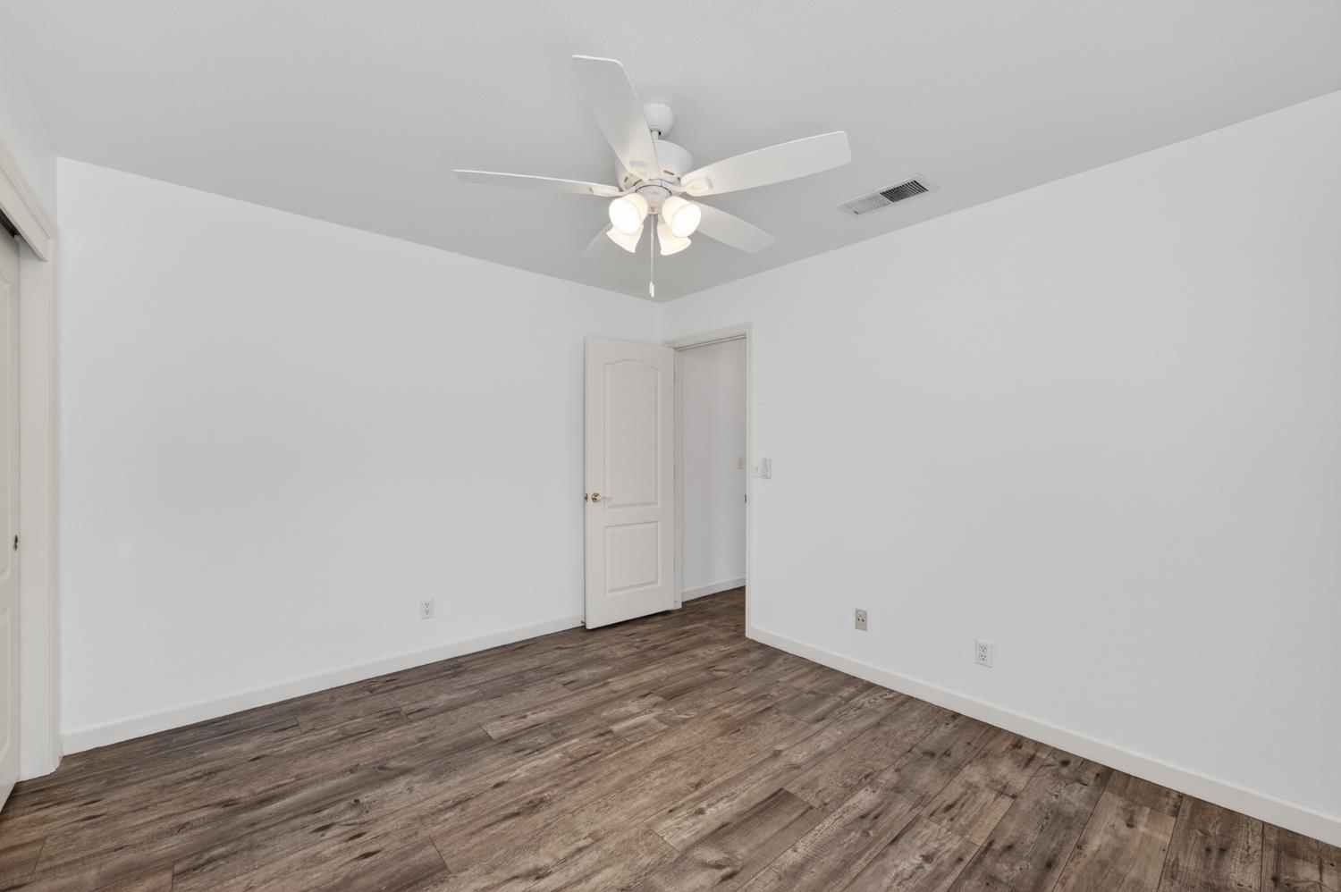 2997 W Silverhill Ln, Fresno, CA 93711