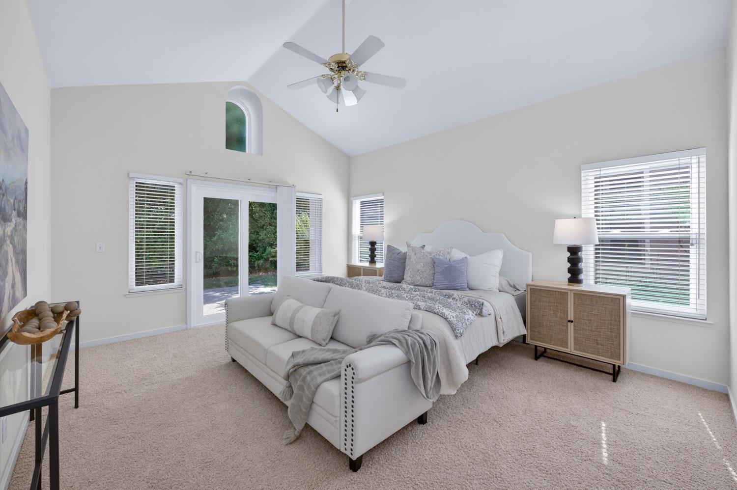 2997 W Silverhill Ln, Fresno, CA 93711