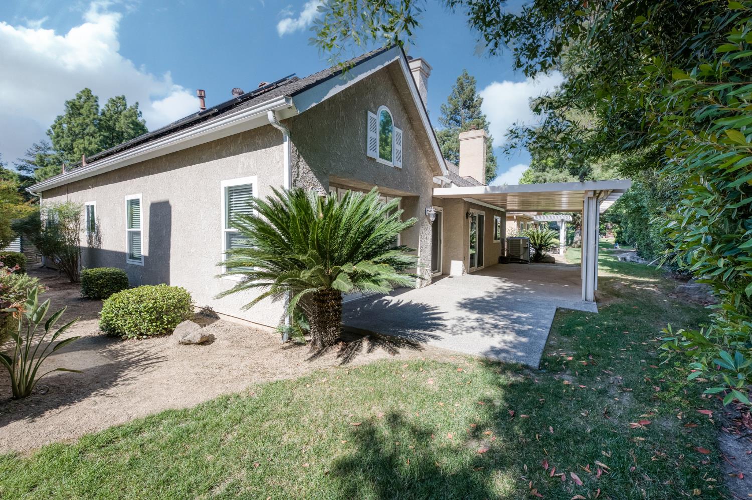 2997 W Silverhill Ln, Fresno, CA 93711