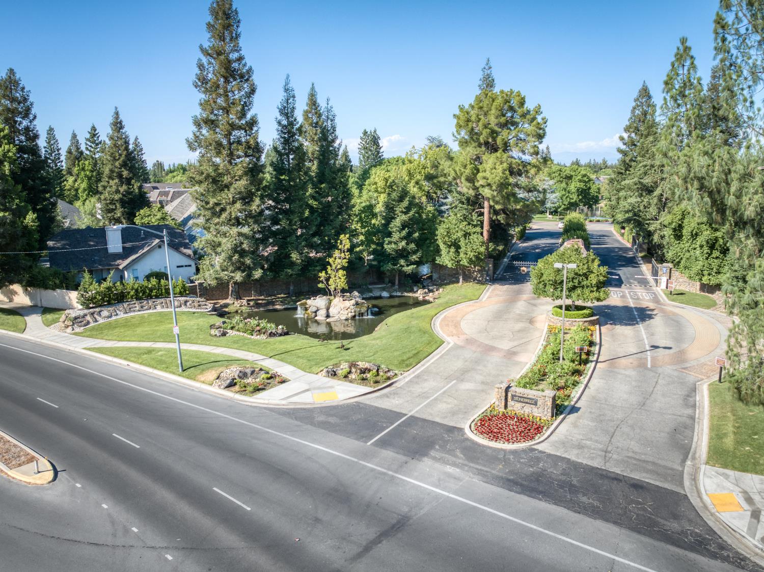 2997 W Silverhill Ln, Fresno, CA 93711