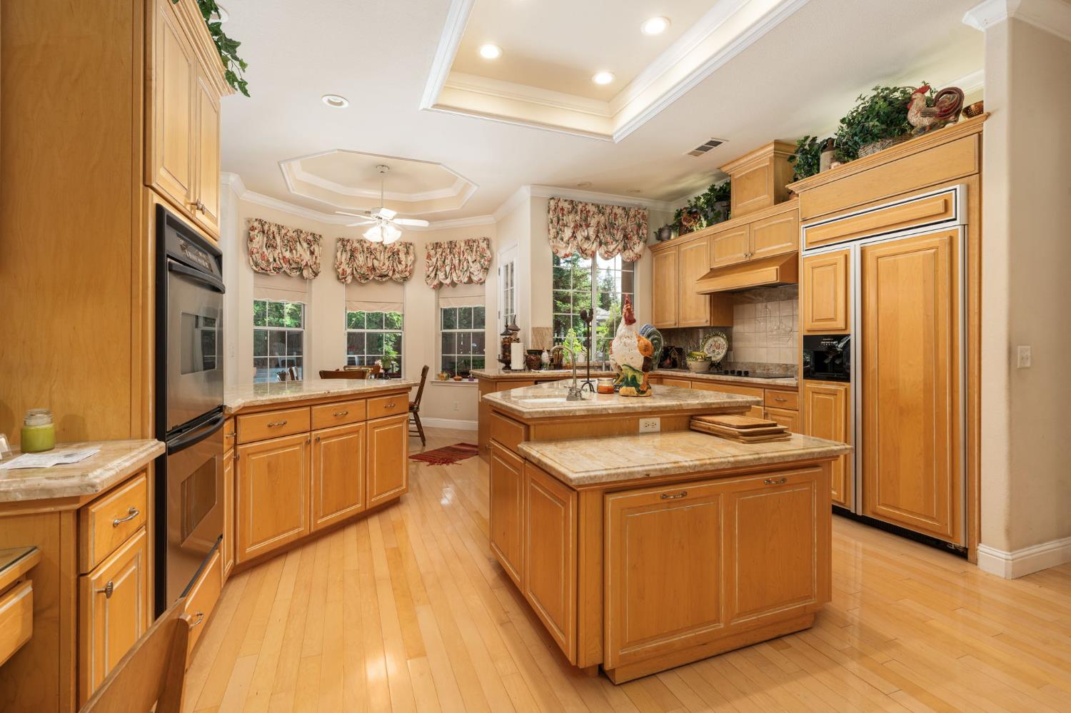 10532 N Medinah Cir, Fresno, CA 93730