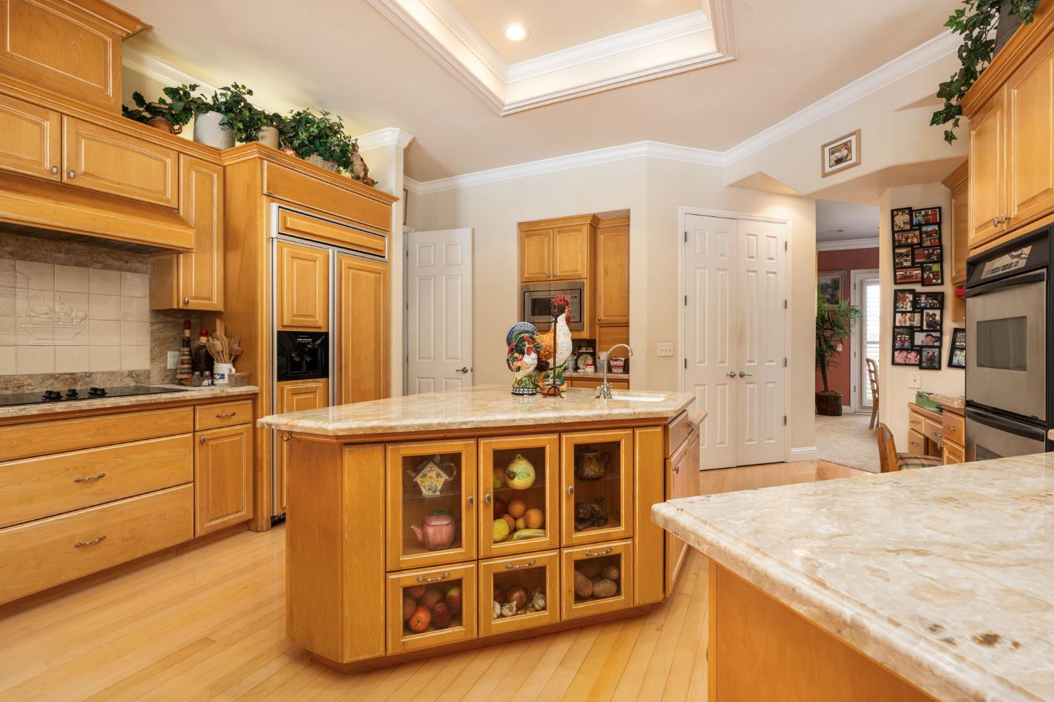 10532 N Medinah Cir, Fresno, CA 93730