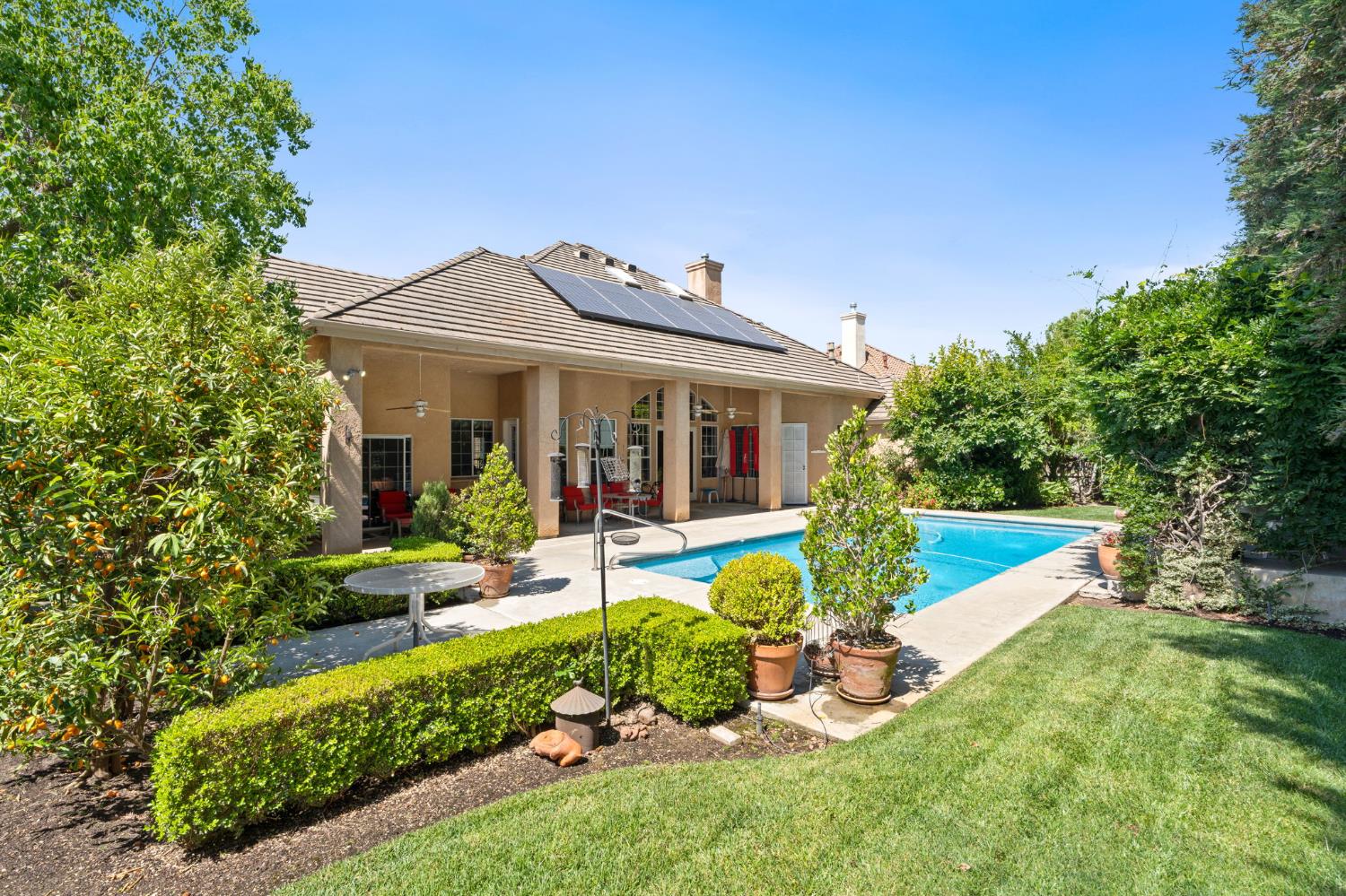 10532 N Medinah Cir, Fresno, CA 93730