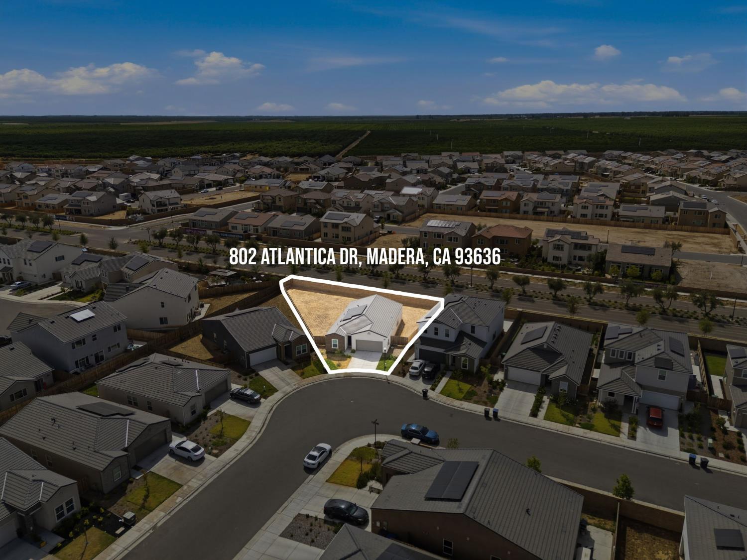 802 Atlantica Dr S, Madera, CA 93636