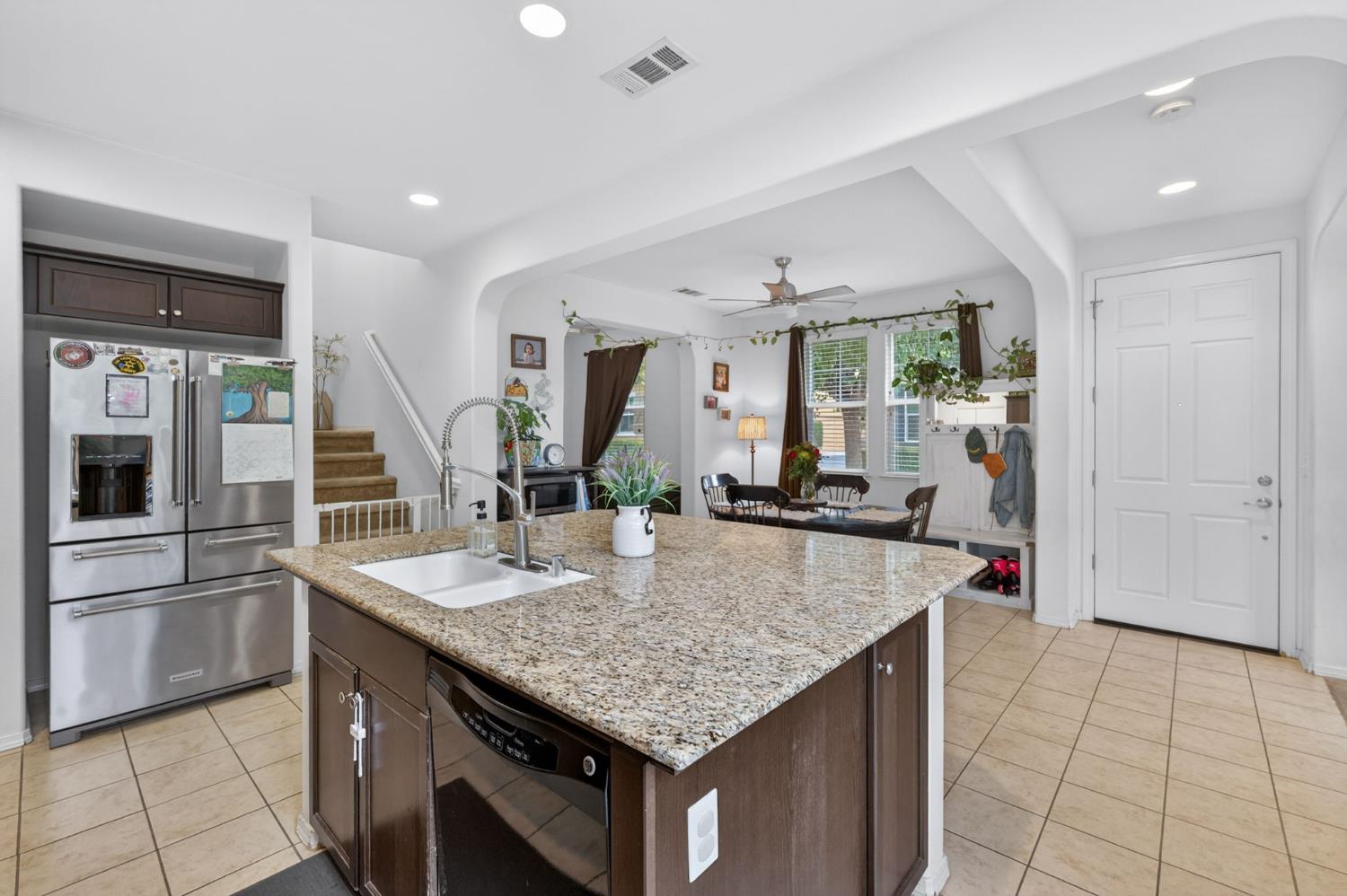 4158 Trenton Ave, Clovis, CA 93619