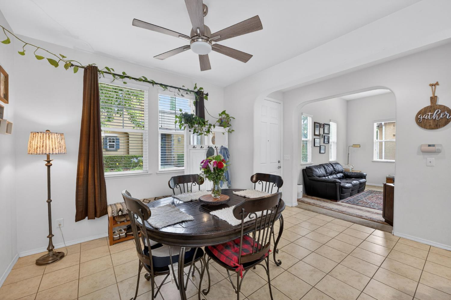 4158 Trenton Ave, Clovis, CA 93619