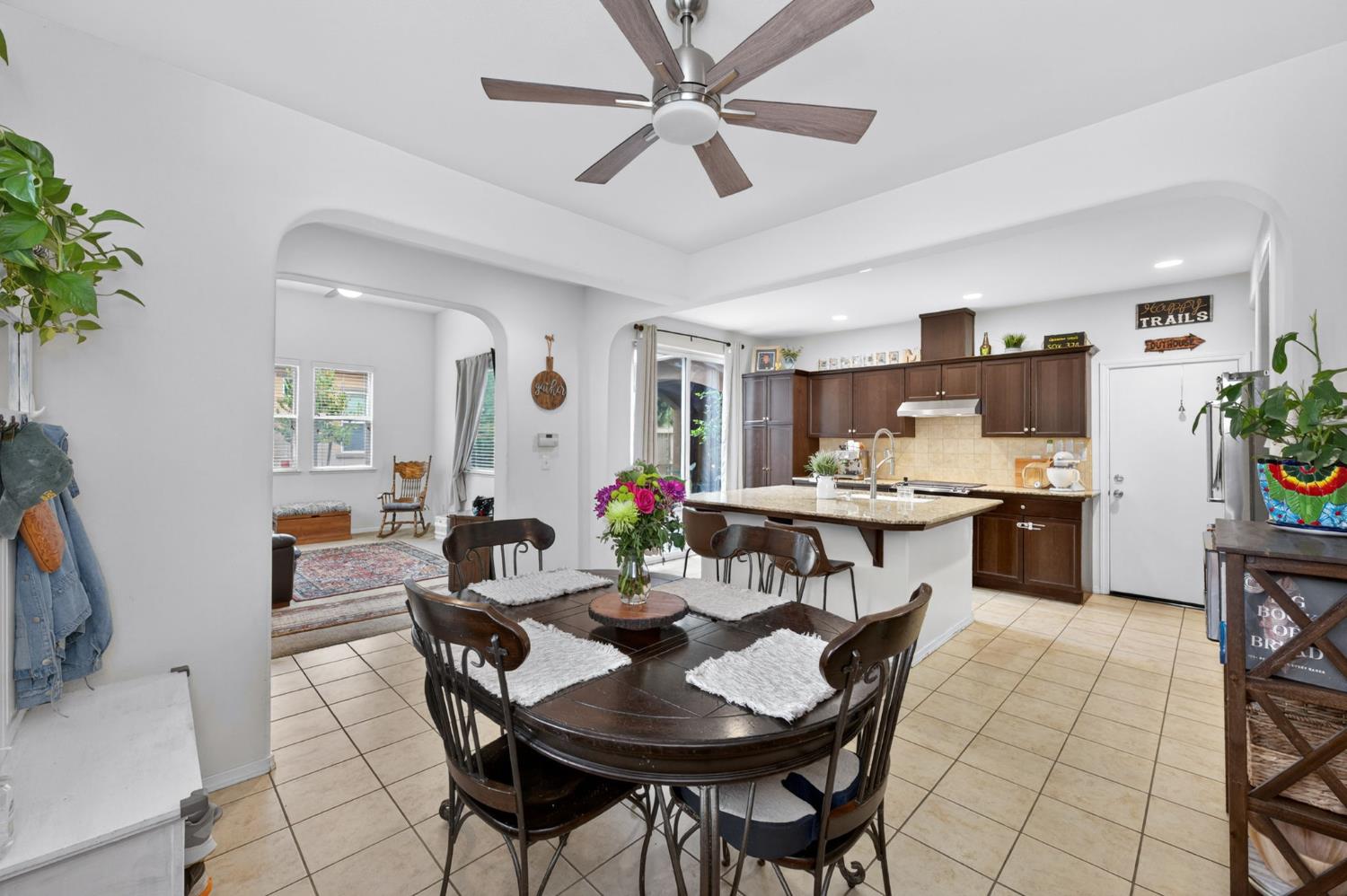 4158 Trenton Ave, Clovis, CA 93619