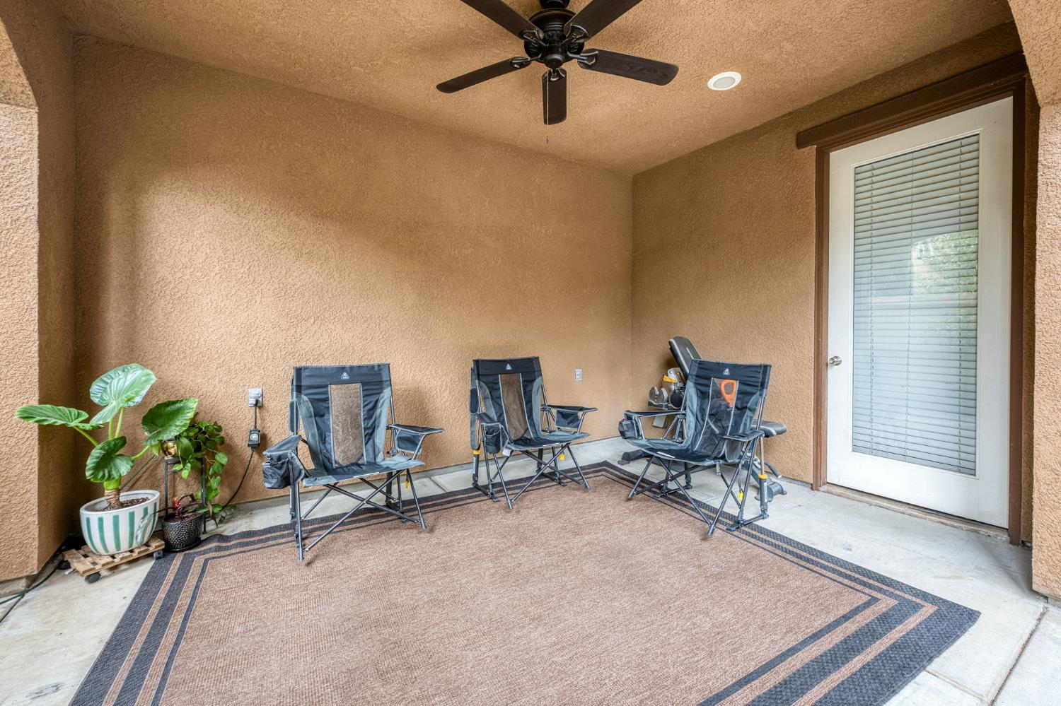 4158 Trenton Ave, Clovis, CA 93619