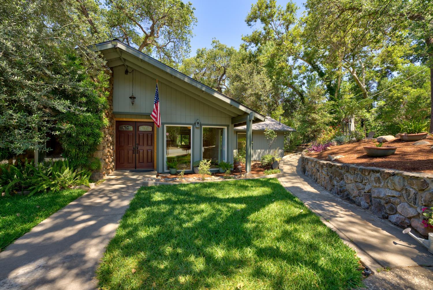 33720 Globe Dr, Springville, CA 93265