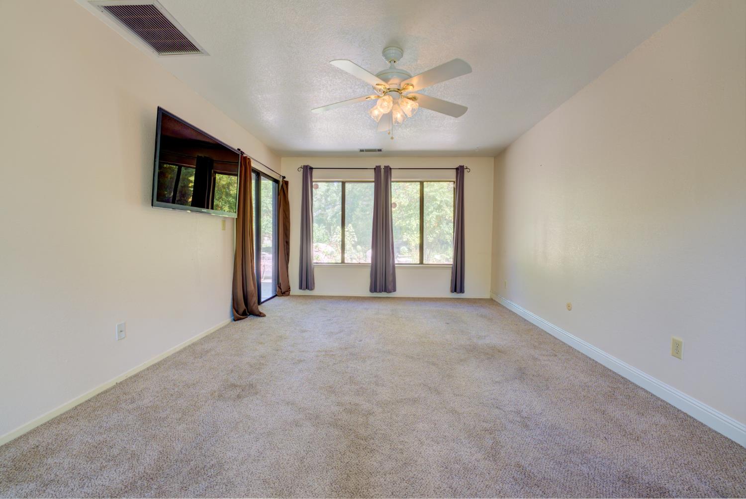 33720 Globe Dr, Springville, CA 93265