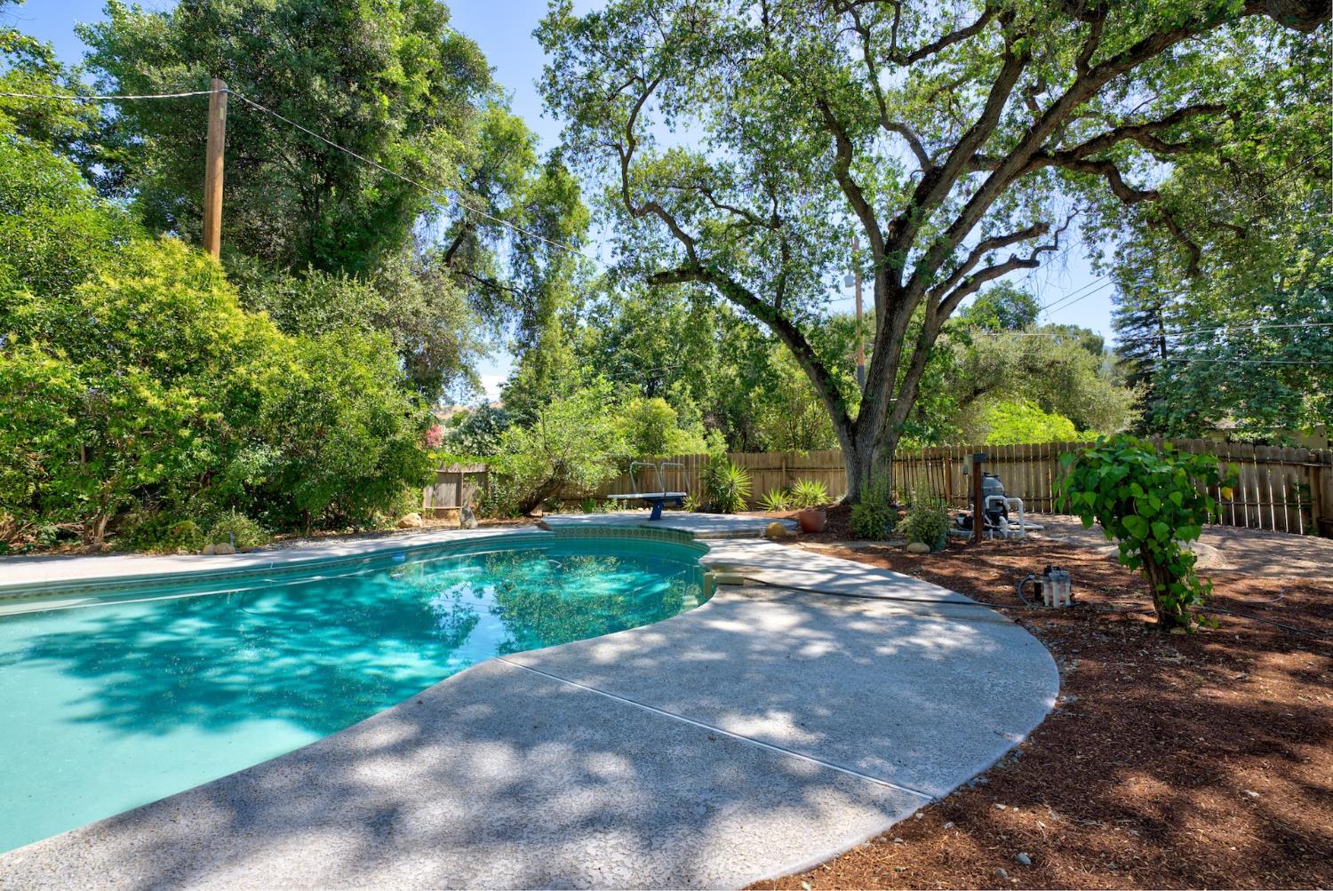 33720 Globe Dr, Springville, CA 93265
