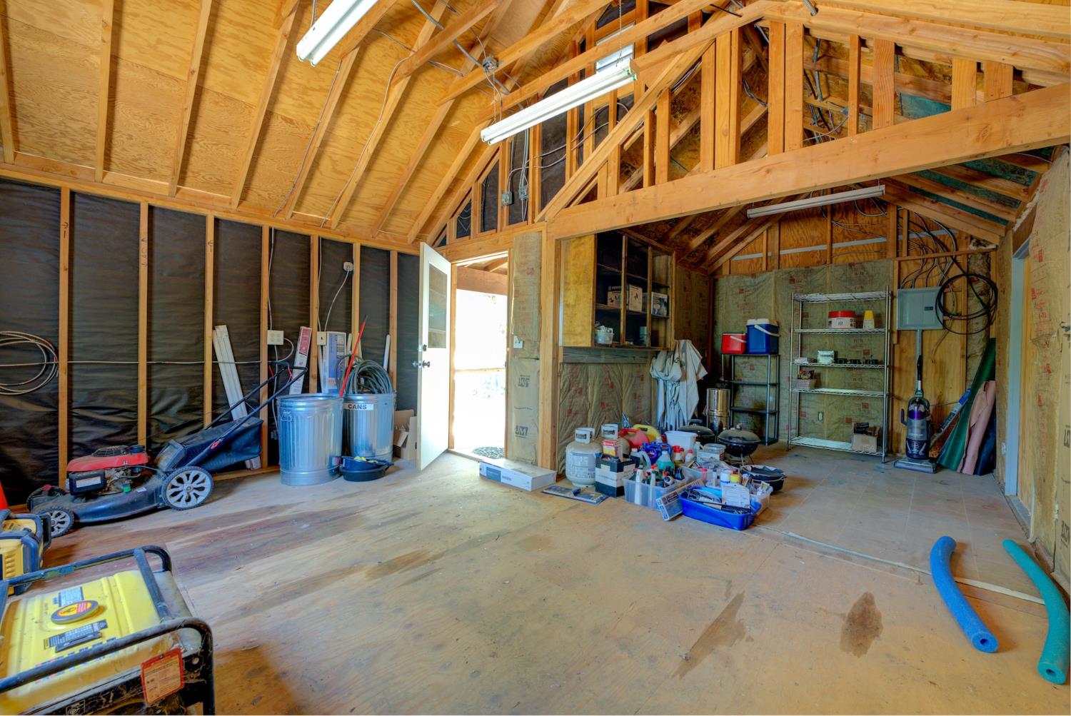 33720 Globe Dr, Springville, CA 93265