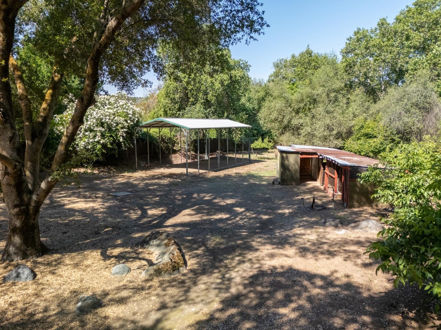 33720 Globe Dr, Springville, CA 93265