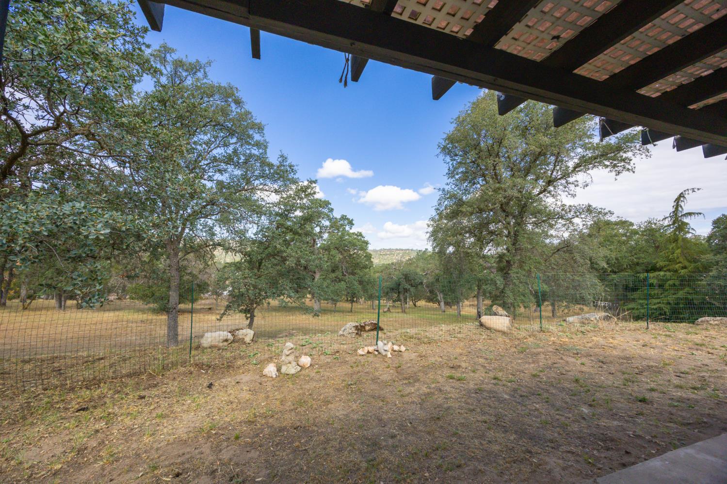 30142 Revis Rd, Coarsegold, CA 93614