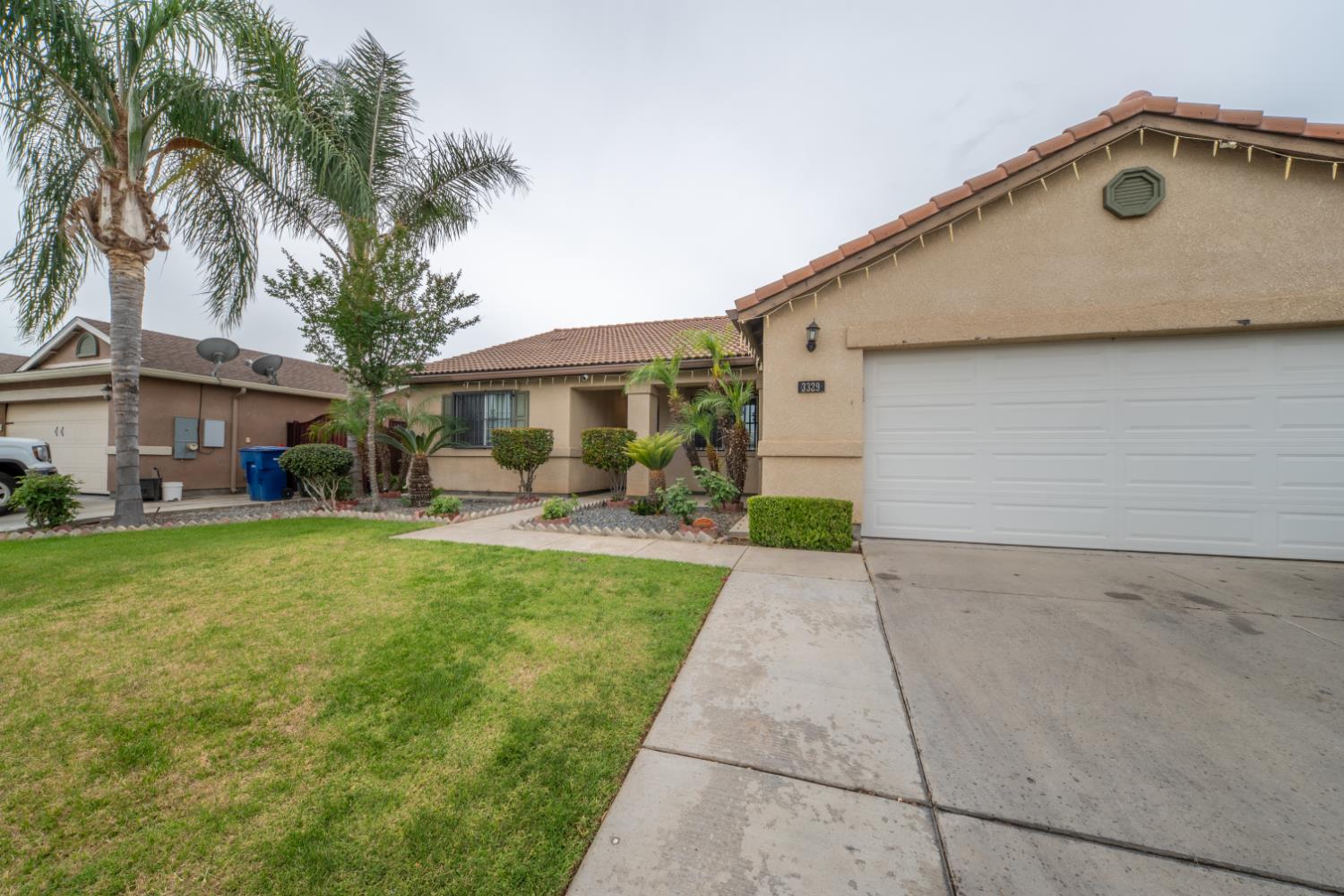 3329 N Gregory Ave, Fresno, CA 93722