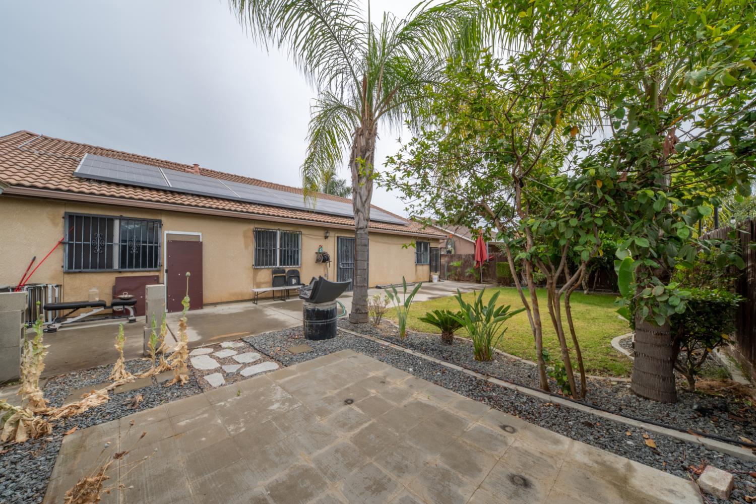 3329 N Gregory Ave, Fresno, CA 93722