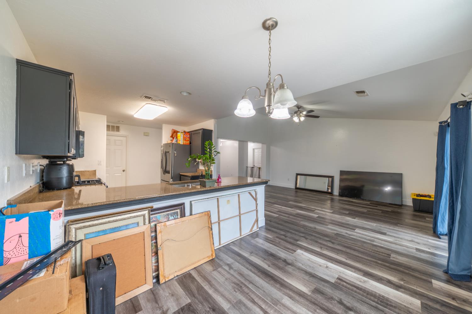 3329 N Gregory Ave, Fresno, CA 93722