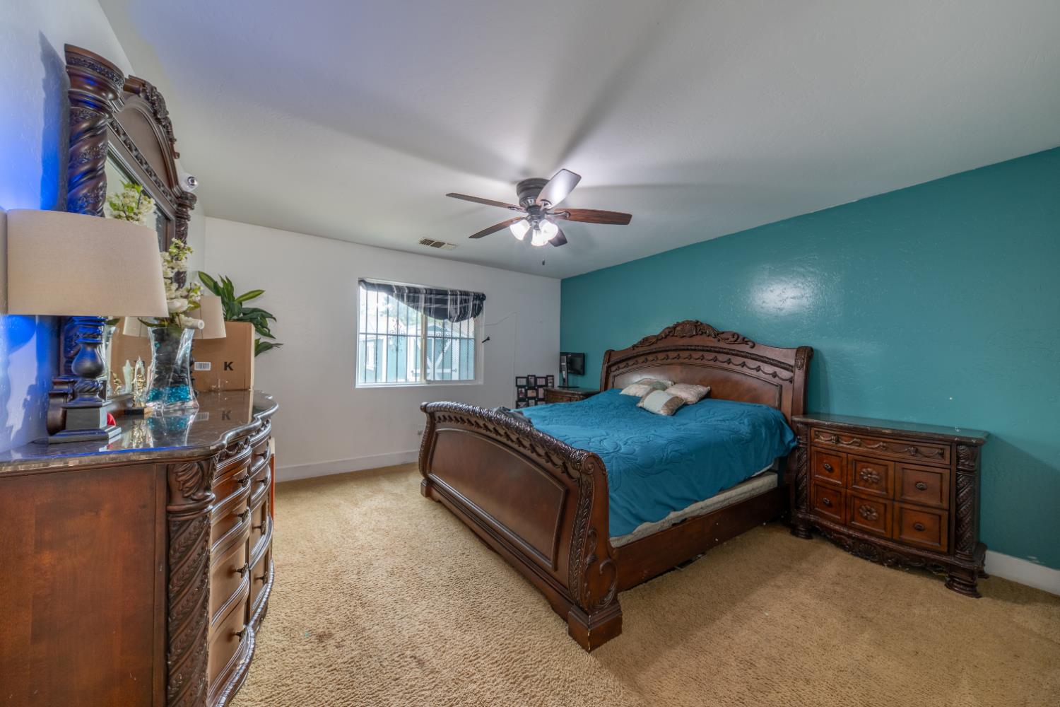 3329 N Gregory Ave, Fresno, CA 93722