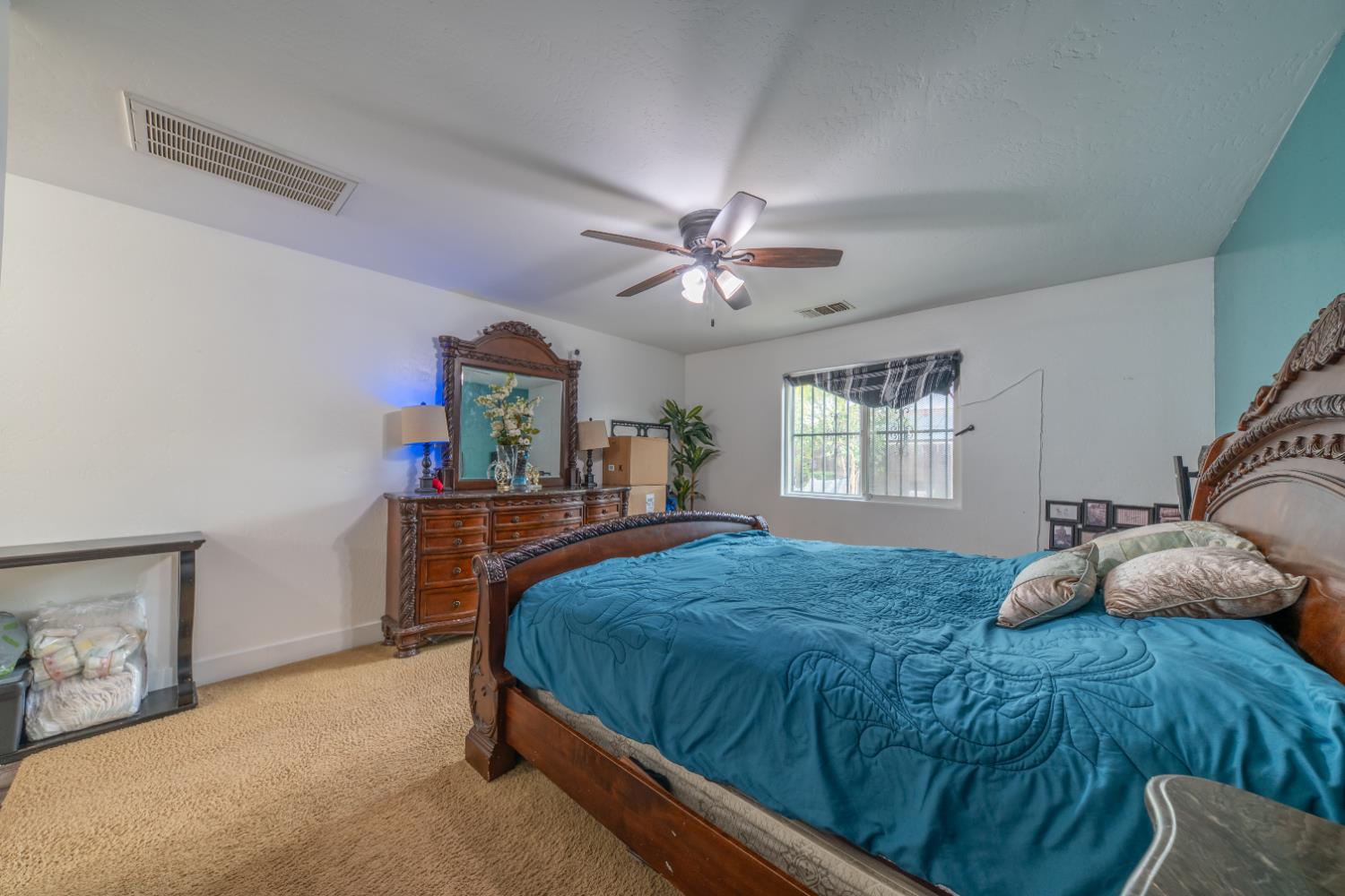 3329 N Gregory Ave, Fresno, CA 93722