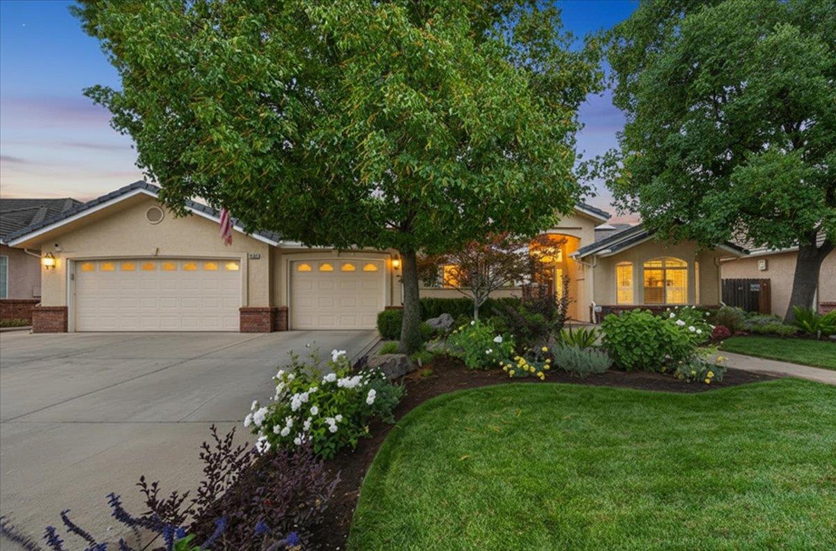 2831 Indianapolis Ave, Clovis, CA 93611