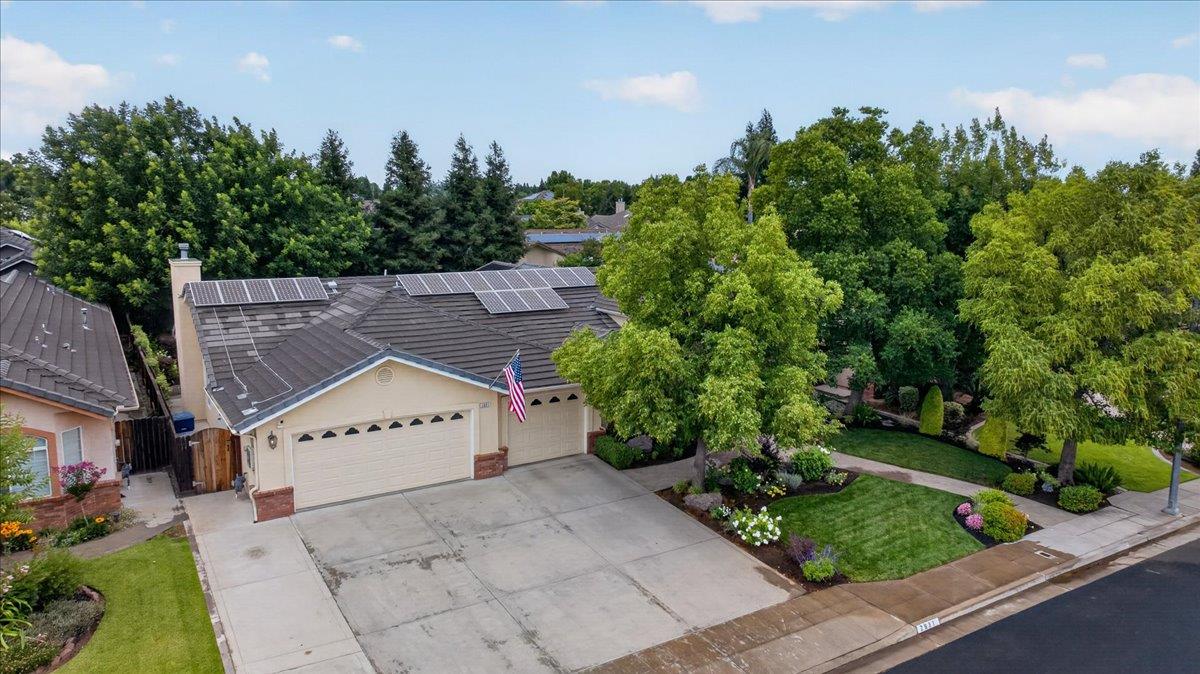2831 Indianapolis Ave, Clovis, CA 93611
