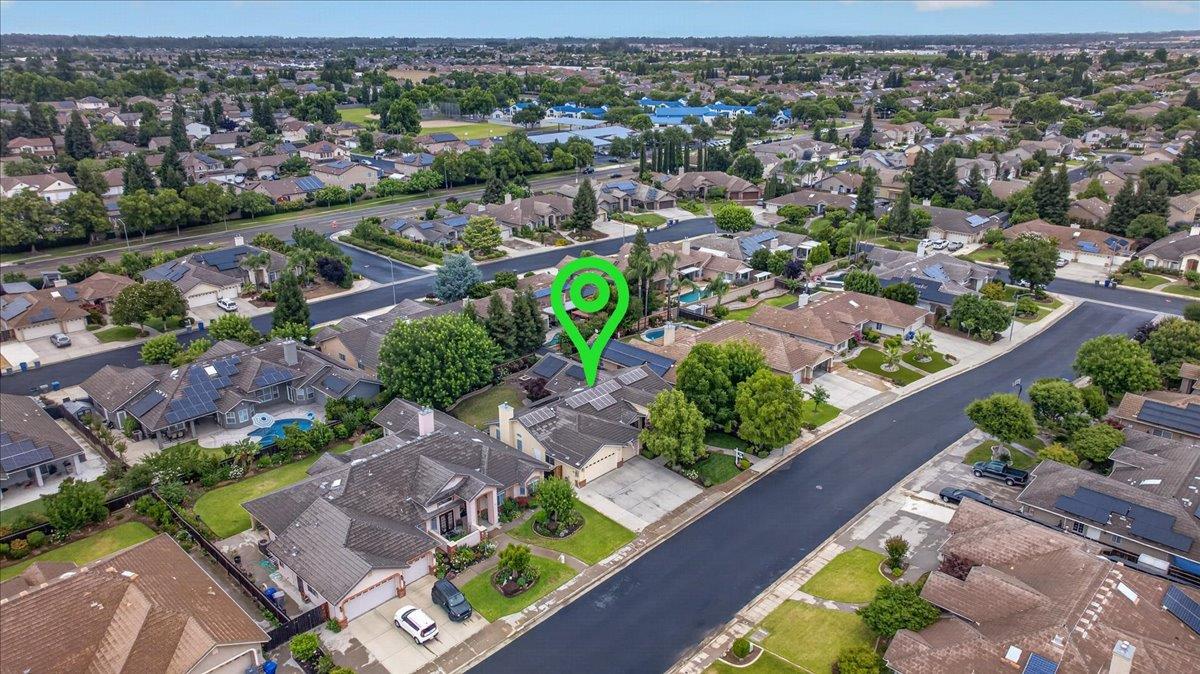 2831 Indianapolis Ave, Clovis, CA 93611