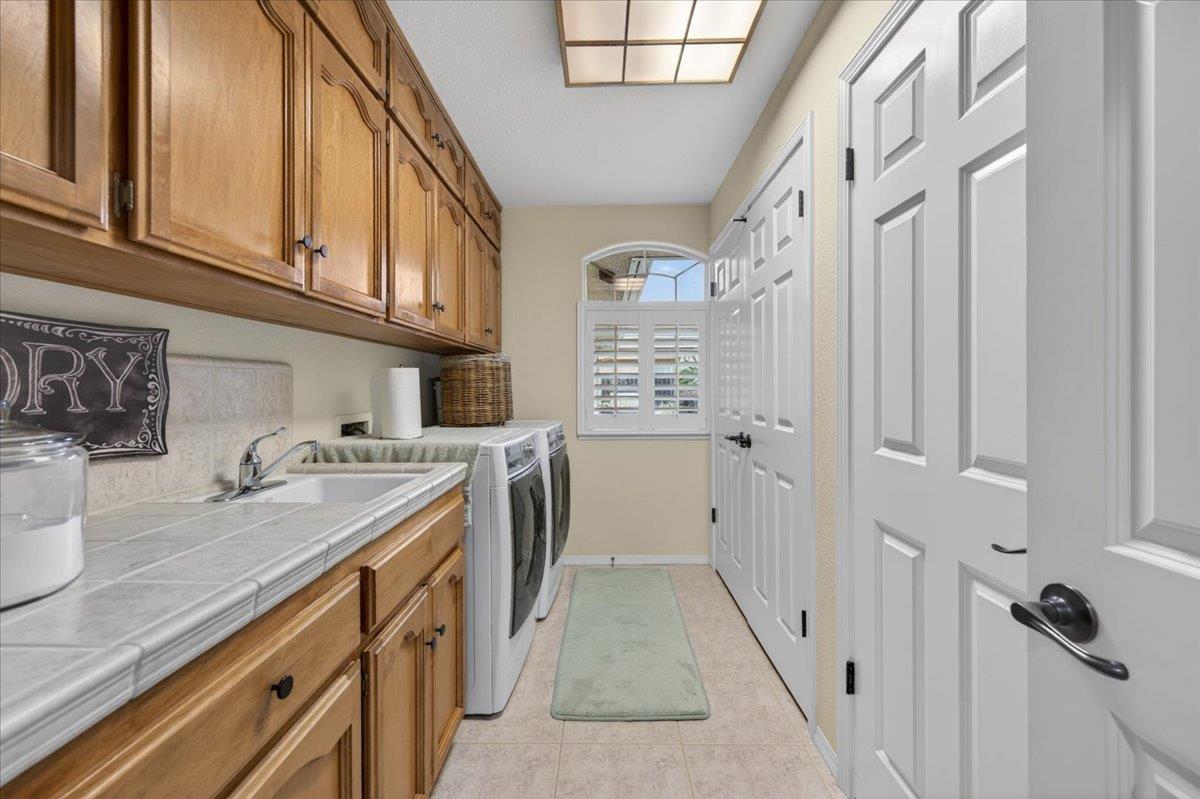 2831 Indianapolis Ave, Clovis, CA 93611