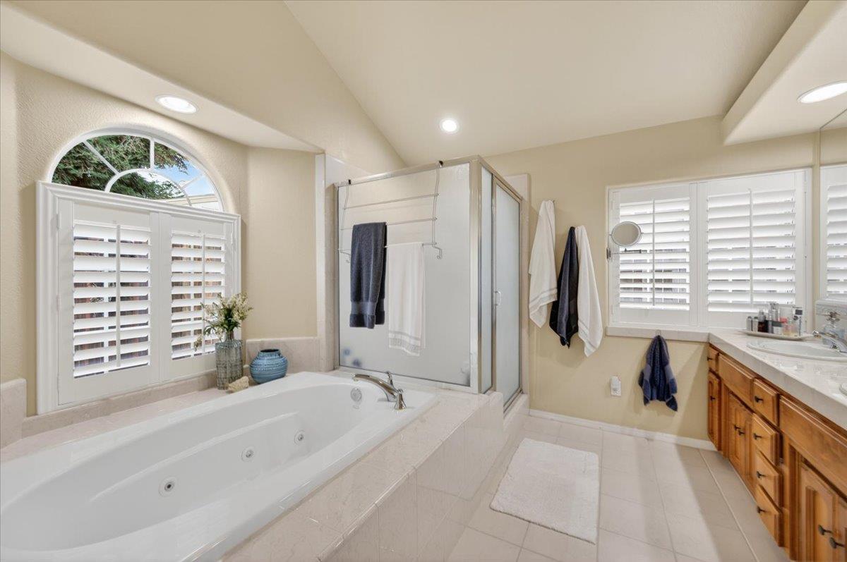 2831 Indianapolis Ave, Clovis, CA 93611