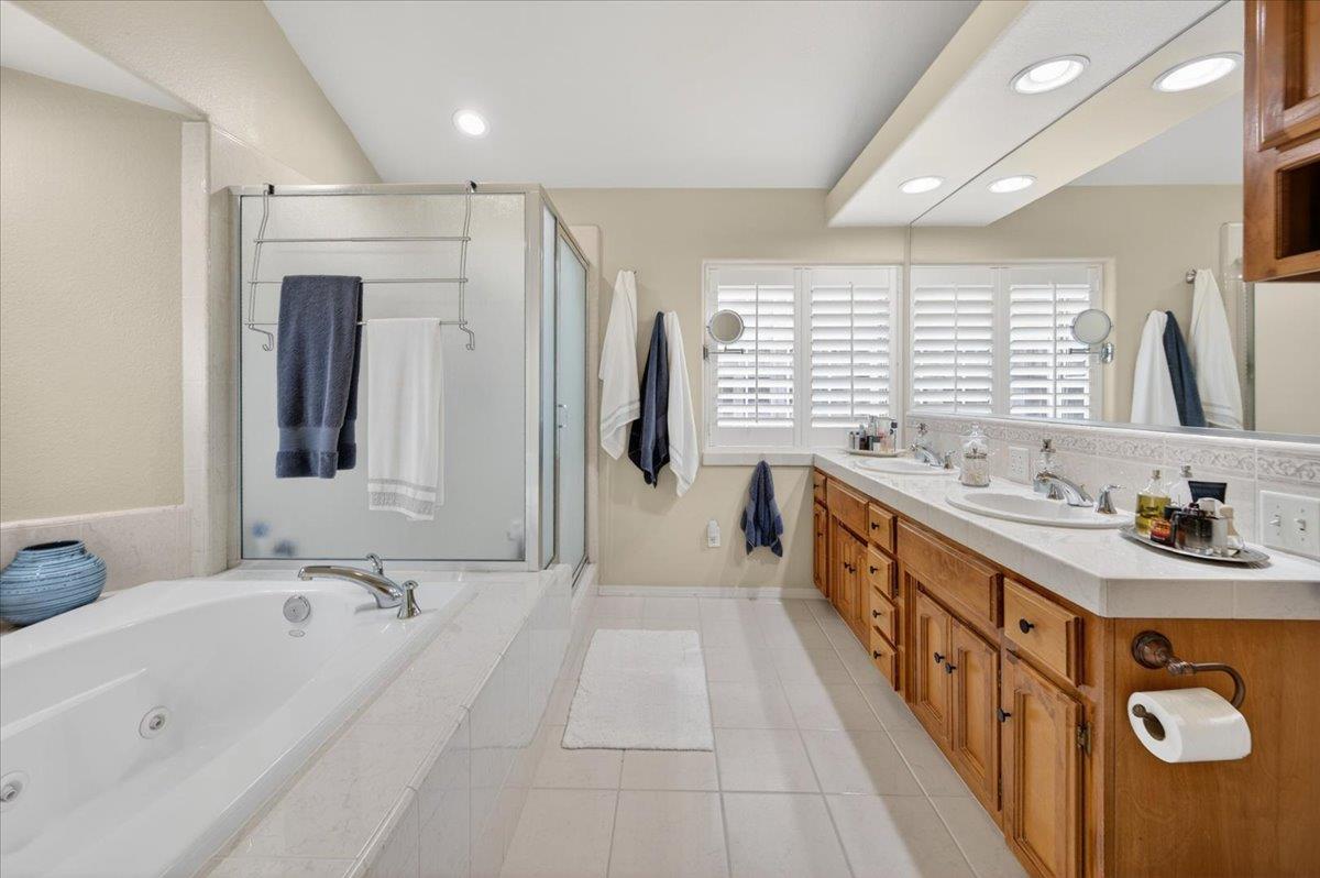2831 Indianapolis Ave, Clovis, CA 93611