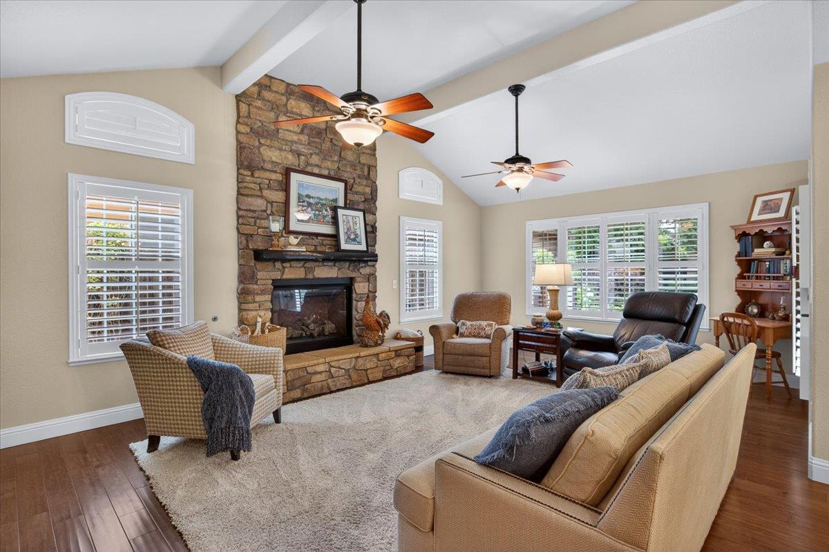 2831 Indianapolis Ave, Clovis, CA 93611