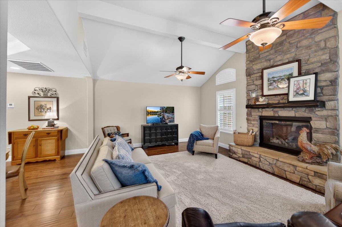 2831 Indianapolis Ave, Clovis, CA 93611