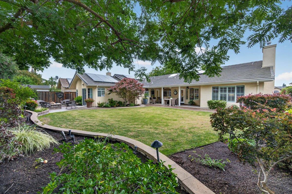 2831 Indianapolis Ave, Clovis, CA 93611